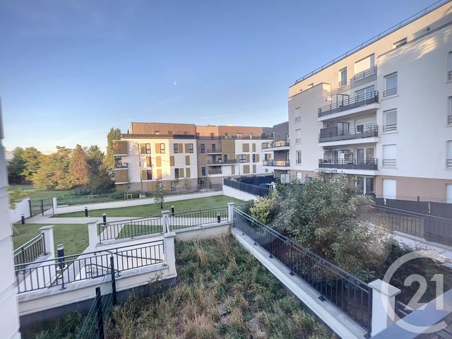 Parking à louer - 10 m2 - Noisy Le Grand - 93 - ILE-DE-FRANCE