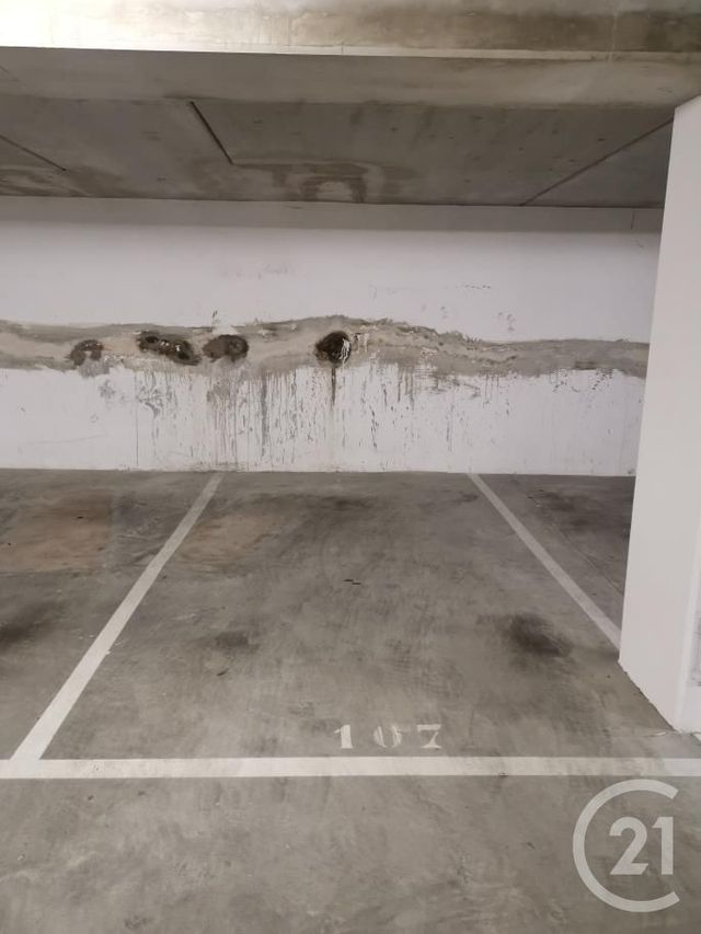 Parking à louer - 10 m2 - Noisy Le Grand - 93 - ILE-DE-FRANCE