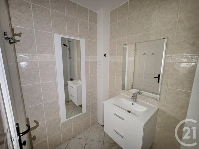 Appartement F2 à vendre - 2 pièces - 50,98 m2 - Le Blanc Mesnil - 93 - ILE-DE-FRANCE