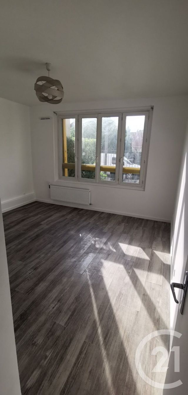 Appartement Studio à louer LE BLANC MESNIL