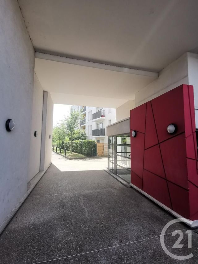 Afficher la photo en grand Appartement F3 à louer - 3 pièces - 50,33 m2 - Le Blanc Mesnil - 93 - ILE-DE-FRANCE