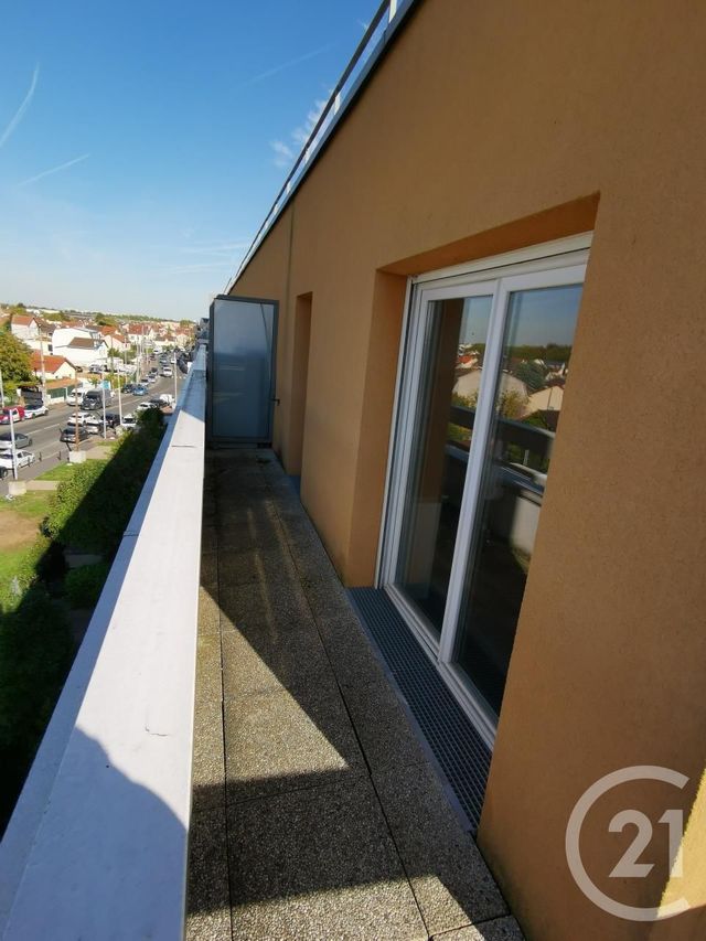 Afficher la photo en grand Appartement F3 à louer - 3 pièces - 50,33 m2 - Le Blanc Mesnil - 93 - ILE-DE-FRANCE