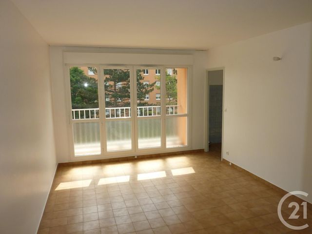 Appartement F3 à louer LA COURNEUVE