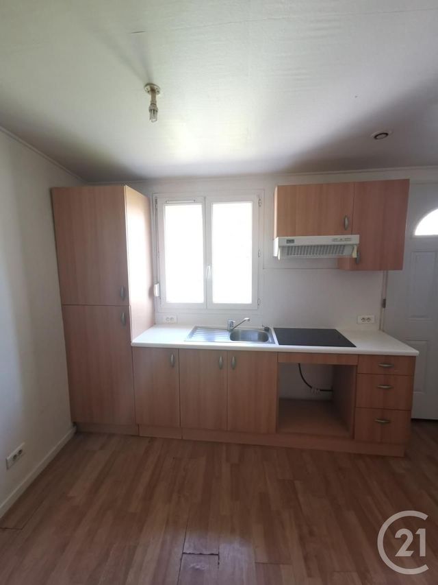 Maison à louer - 1 pièce - 25,23 m2 - Tremblay En France - 93 - ILE-DE-FRANCE