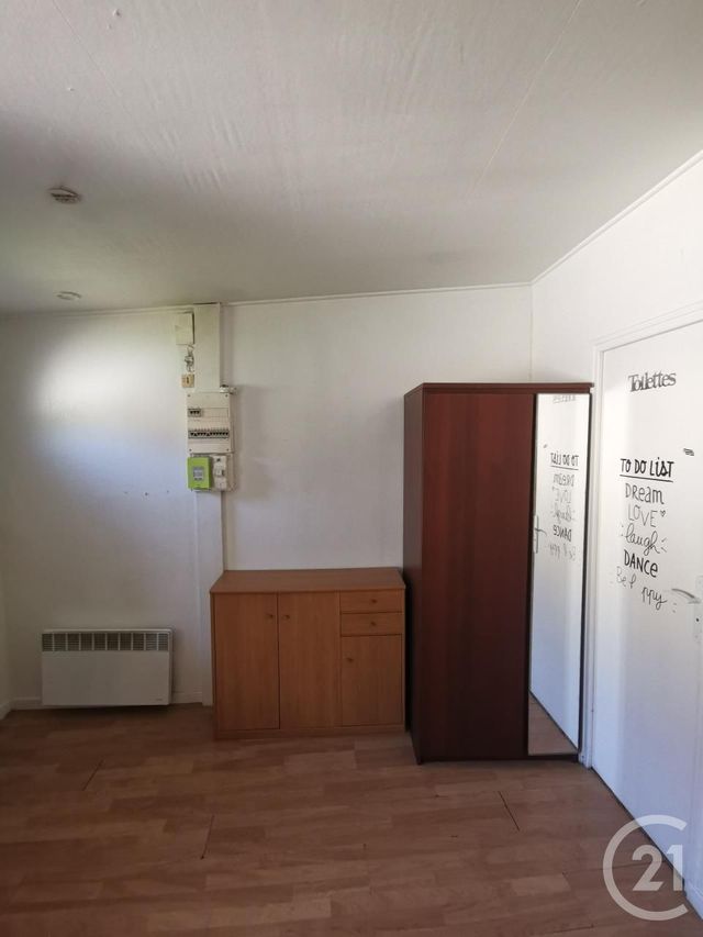 Maison à louer - 1 pièce - 25,23 m2 - Tremblay En France - 93 - ILE-DE-FRANCE