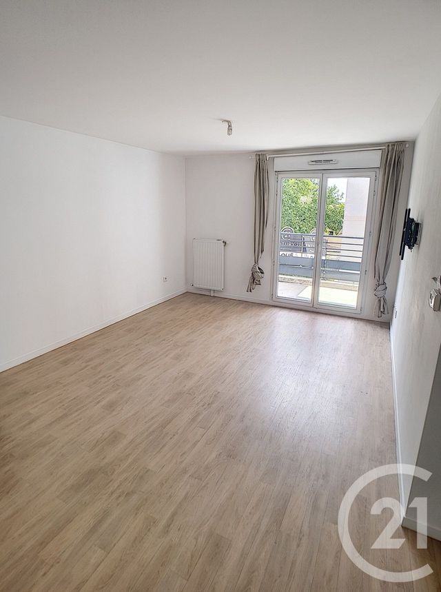 Appartement F2 à louer - 2 pièces - 45,03 m2 - Drancy - 93 - ILE-DE-FRANCE