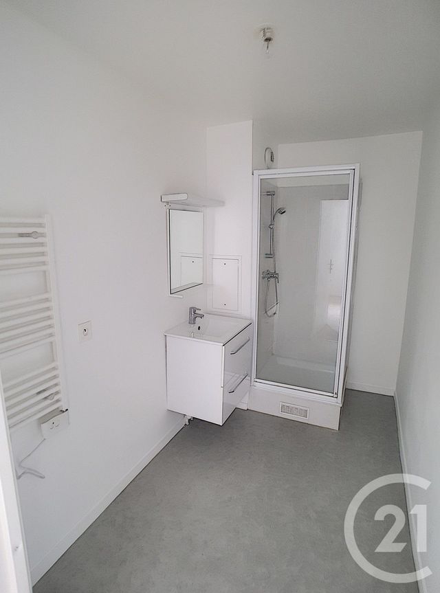 Appartement F2 à louer - 2 pièces - 45,03 m2 - Drancy - 93 - ILE-DE-FRANCE