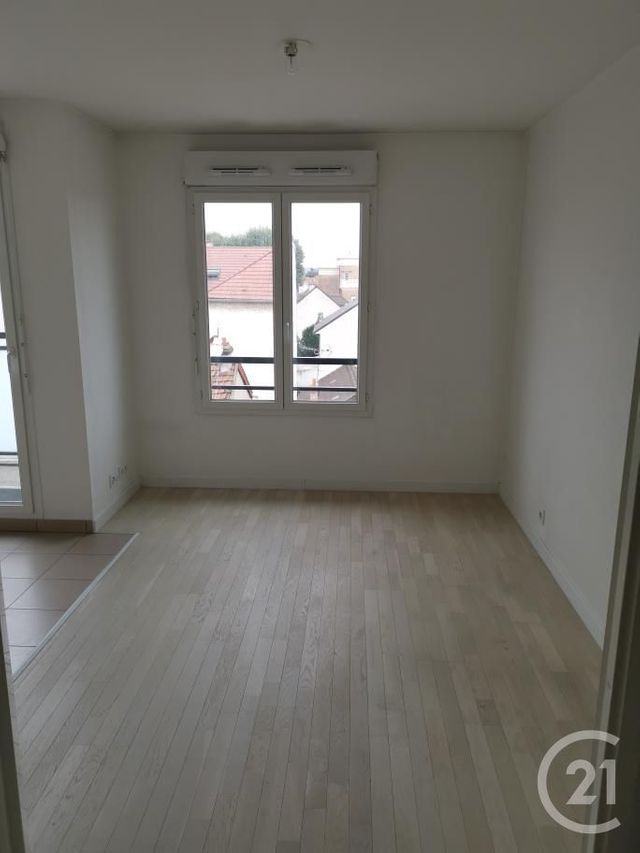 Appartement Studio à louer AULNAY SOUS BOIS