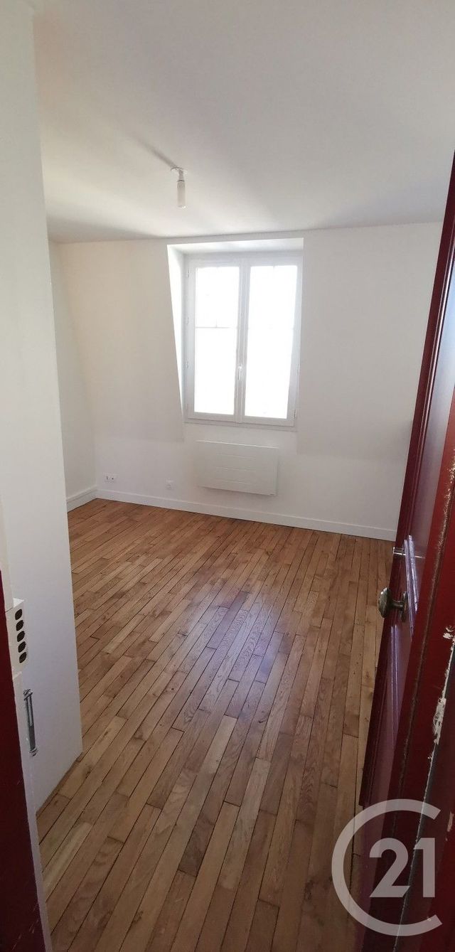 Appartement Studio à louer LEVALLOIS PERRET