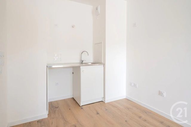 Appartement F2 à louer - 2 pièces - 44,28 m2 - Le Blanc Mesnil - 93 - ILE-DE-FRANCE