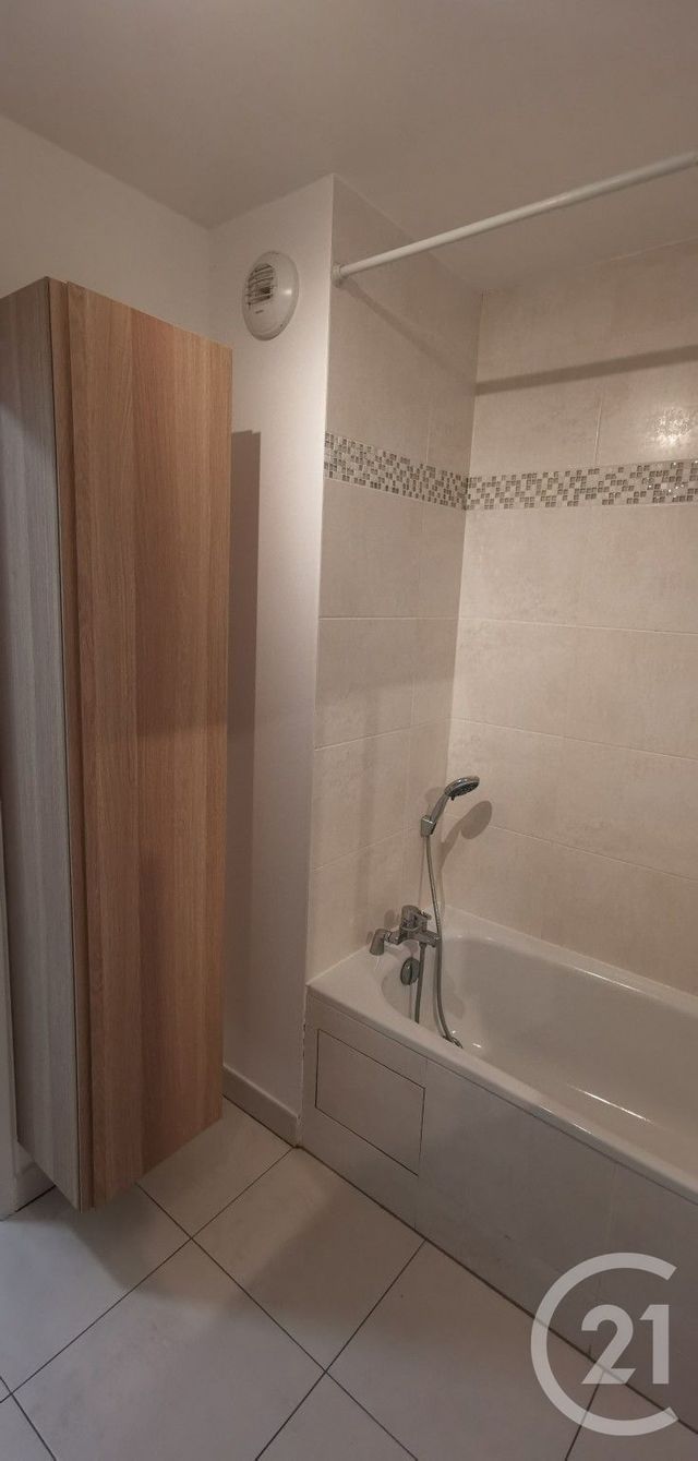 Appartement F2 à louer - 2 pièces - 45,05 m2 - Montfermeil - 93 - ILE-DE-FRANCE