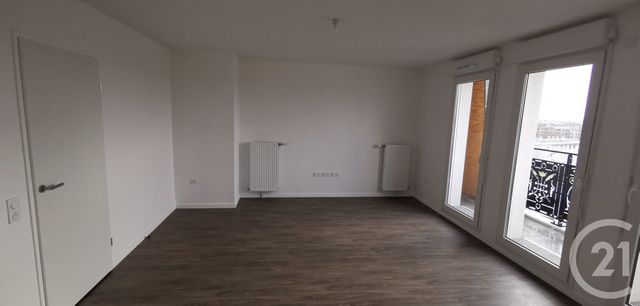 Appartement F4 à louer - 4 pièces - 70,78 m2 - Le Blanc Mesnil - 93 - ILE-DE-FRANCE