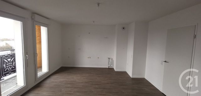 Appartement F4 à louer - 4 pièces - 70,78 m2 - Le Blanc Mesnil - 93 - ILE-DE-FRANCE