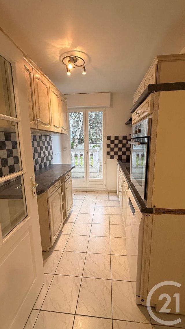 Appartement F3 &agrave; louer - 3 pi&egrave;ces - 64,73 m2 - Le Perreux Sur Marne - 94 - ILE-DE-FRANCE