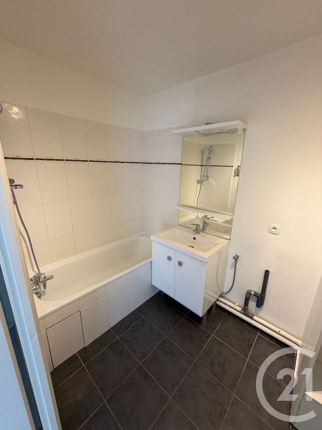 Appartement F2 &agrave; louer - 2 pi&egrave;ces - 45,08 m2 - Drancy - 93 - ILE-DE-FRANCE