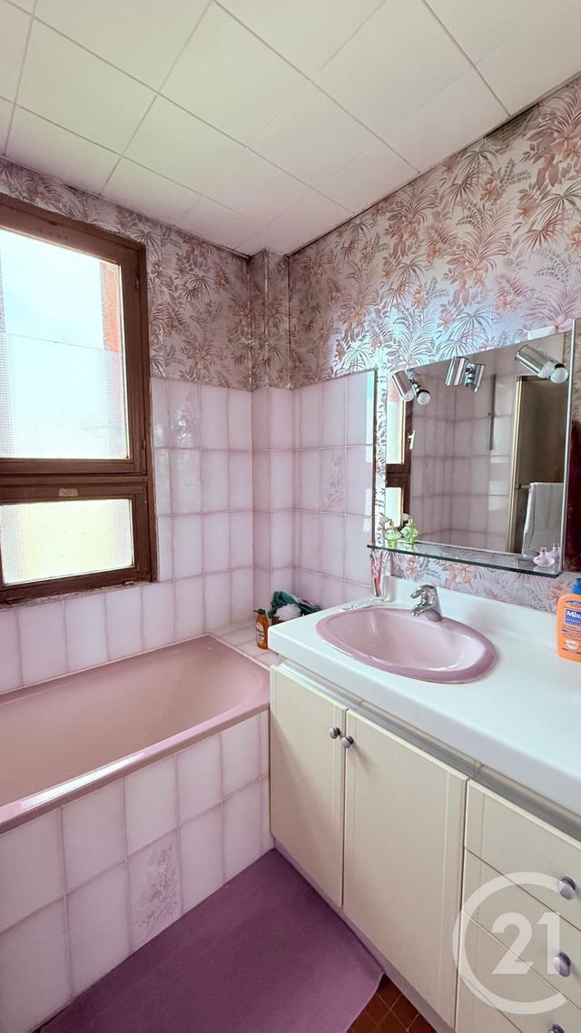 Appartement F4 &agrave; vendre - 4 pi&egrave;ces - 62,87 m2 - Le Blanc Mesnil - 93 - ILE-DE-FRANCE