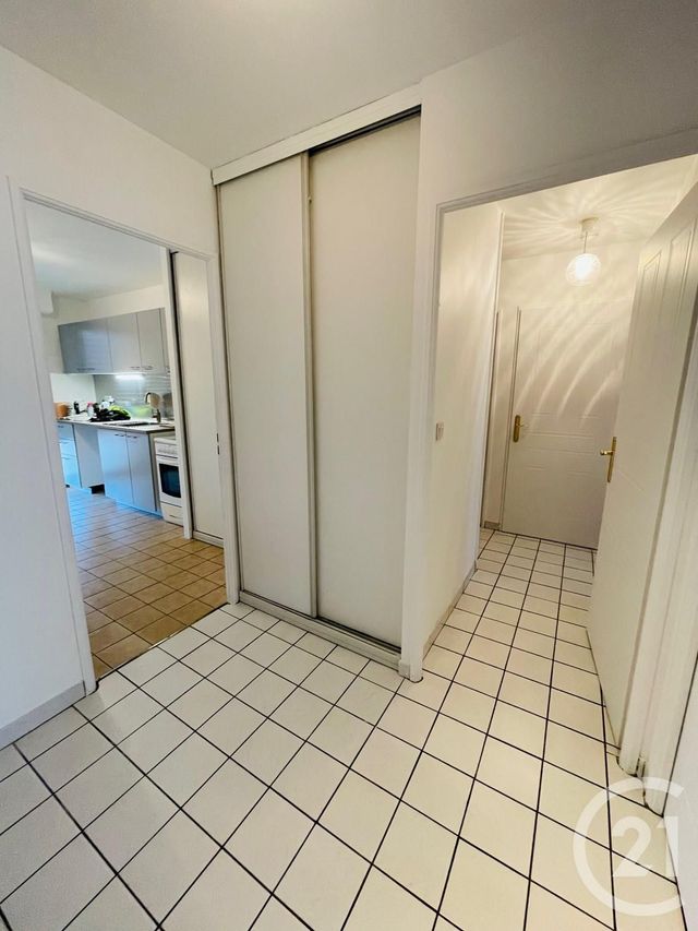 Appartement F3 &agrave; louer - 3 pi&egrave;ces - 66,69 m2 - Noisy Le Grand - 93 - ILE-DE-FRANCE
