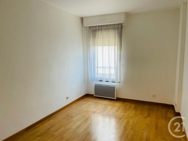 Appartement F3 &agrave; louer - 3 pi&egrave;ces - 66,69 m2 - Noisy Le Grand - 93 - ILE-DE-FRANCE