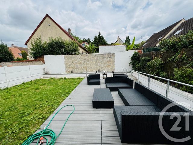 Maison &agrave; louer - 8 pi&egrave;ces - 142,86 m2 - Noisy Le Grand - 93 - ILE-DE-FRANCE