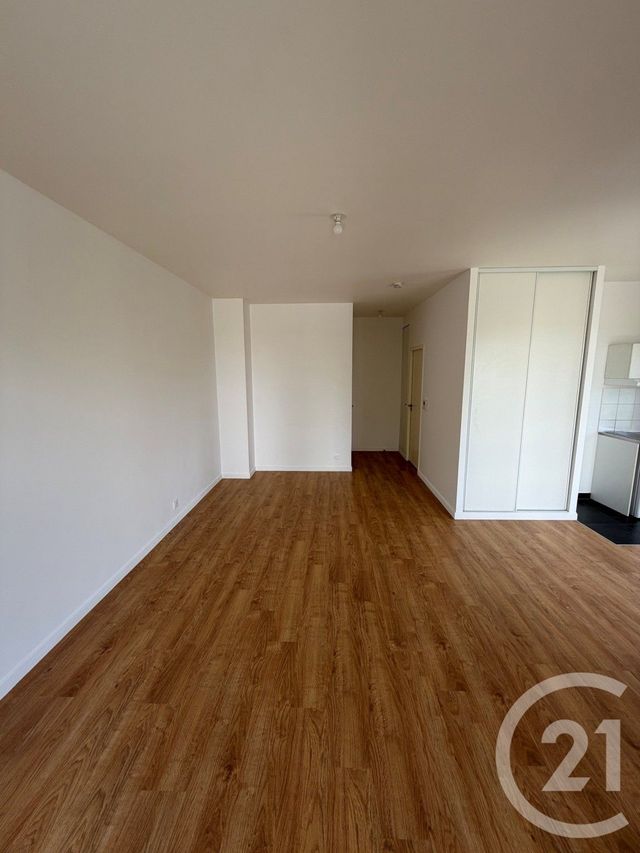Appartement F1 &agrave; louer - 1 pi&egrave;ce - 38,19 m2 - Noisy Le Grand - 93 - ILE-DE-FRANCE