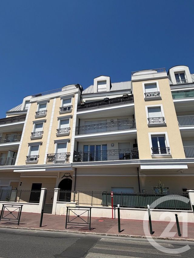 Appartement Studio &agrave; louer - 1 pi&egrave;ce - 24,90 m2 - Le Blanc Mesnil - 93 - ILE-DE-FRANCE