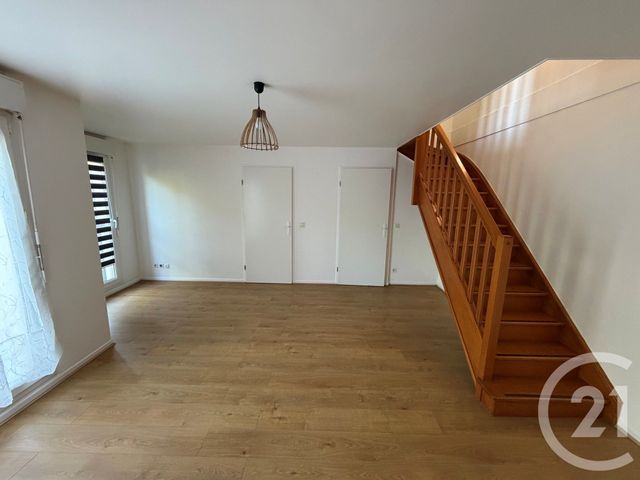 Appartement Duplex &agrave; louer - 3 pi&egrave;ces - 60,01 m2 - Le Blanc Mesnil - 93 - ILE-DE-FRANCE