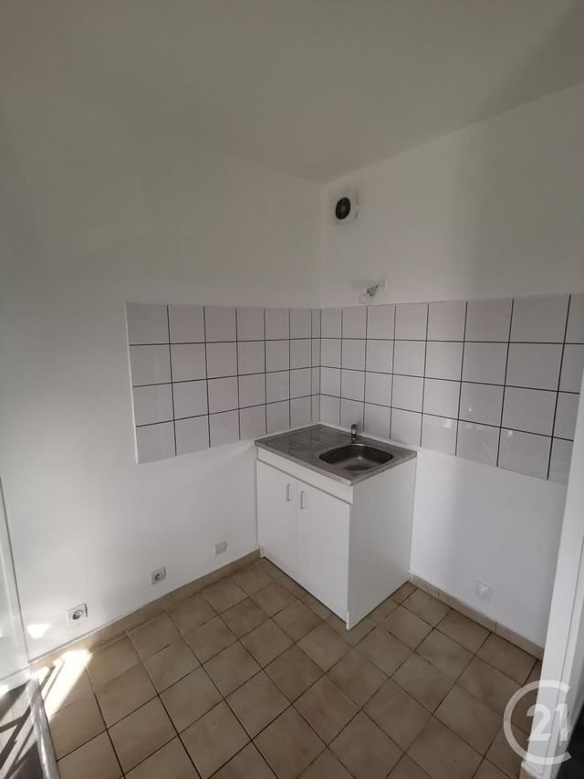 Appartement Studio &agrave; louer - 1 pi&egrave;ce - 30,55 m2 - Noisy Le Sec - 93 - ILE-DE-FRANCE