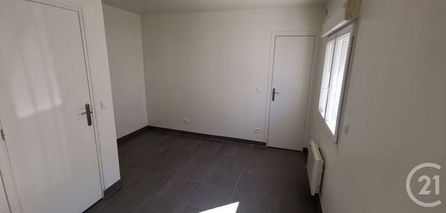 Appartement F2 &agrave; louer - 2 pi&egrave;ces - 42,52 m2 - Fosses - 95 - ILE-DE-FRANCE