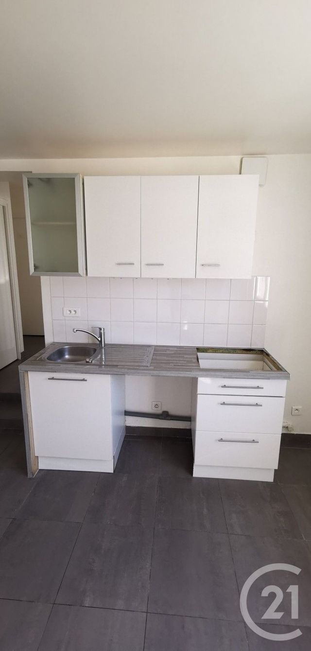 Appartement F2 &agrave; louer - 2 pi&egrave;ces - 42,52 m2 - Fosses - 95 - ILE-DE-FRANCE