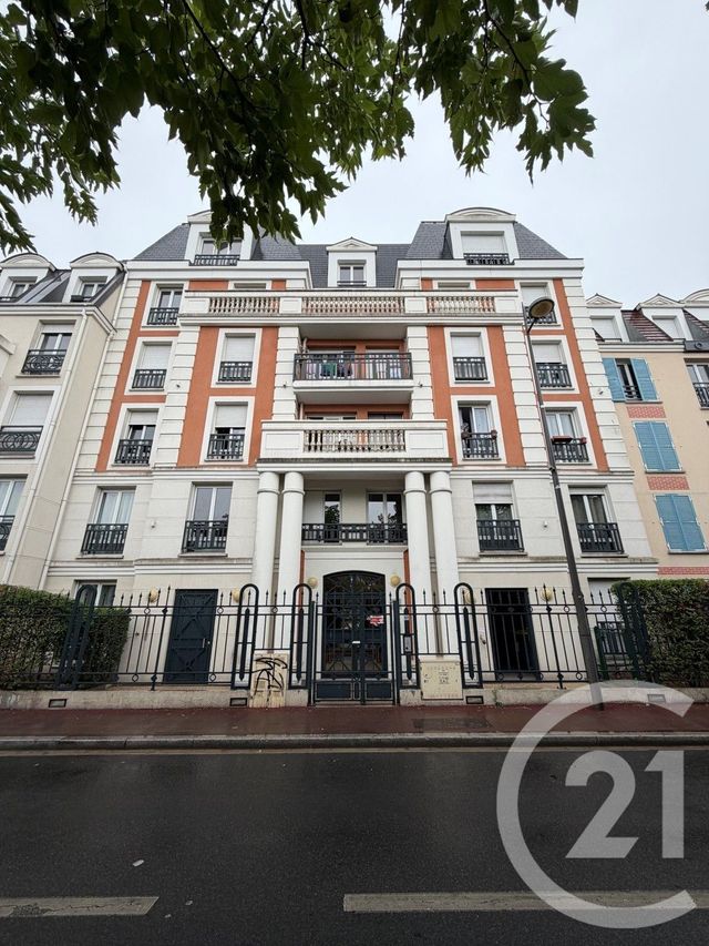 Appartement Duplex &agrave; louer - 3 pi&egrave;ces - 64,57 m2 - Le Blanc Mesnil - 93 - ILE-DE-FRANCE