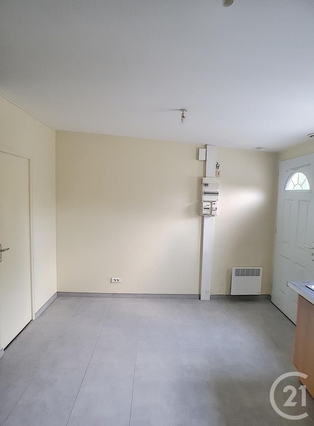 Appartement Studio &agrave; louer - 1 pi&egrave;ce - 24,92 m2 - Tremblay En France - 93 - ILE-DE-FRANCE