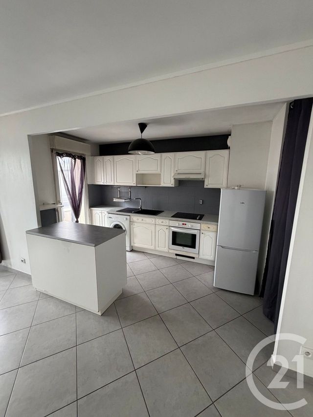 Appartement F3 &agrave; louer - 3 pi&egrave;ces - 71,63 m2 - Le Bourget - 93 - ILE-DE-FRANCE