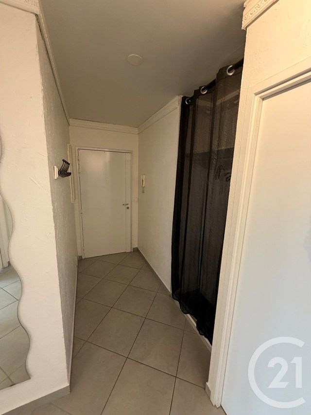 Appartement F3 &agrave; louer - 3 pi&egrave;ces - 71,63 m2 - Le Bourget - 93 - ILE-DE-FRANCE