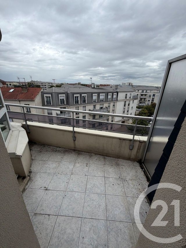 Appartement F3 &agrave; louer - 3 pi&egrave;ces - 71,63 m2 - Le Bourget - 93 - ILE-DE-FRANCE