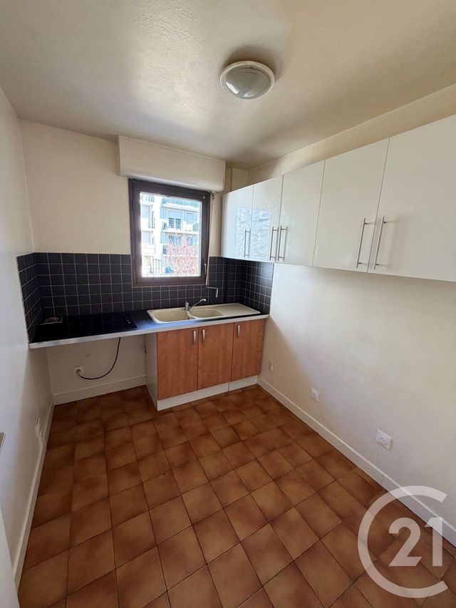 Appartement F2 &agrave; louer - 2 pi&egrave;ces - 40,91 m2 - Drancy - 93 - ILE-DE-FRANCE