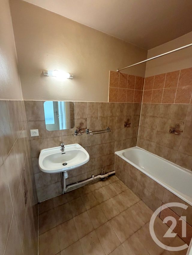 Appartement F2 &agrave; louer - 2 pi&egrave;ces - 40,91 m2 - Drancy - 93 - ILE-DE-FRANCE