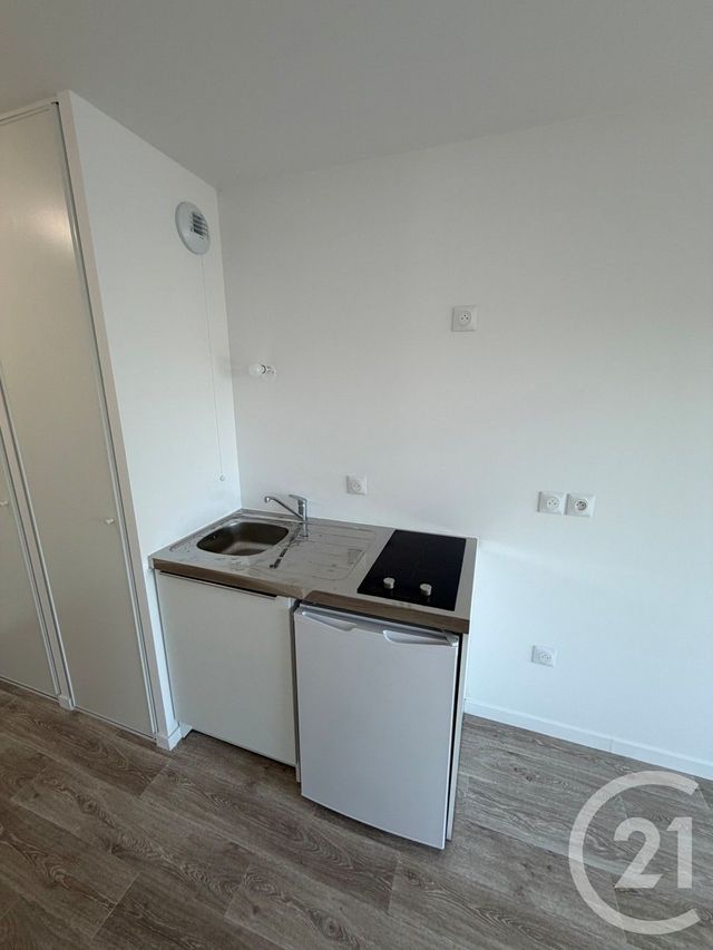 Appartement Studio &agrave; louer - 1 pi&egrave;ce - 30,37 m2 - Le Blanc Mesnil - 93 - ILE-DE-FRANCE