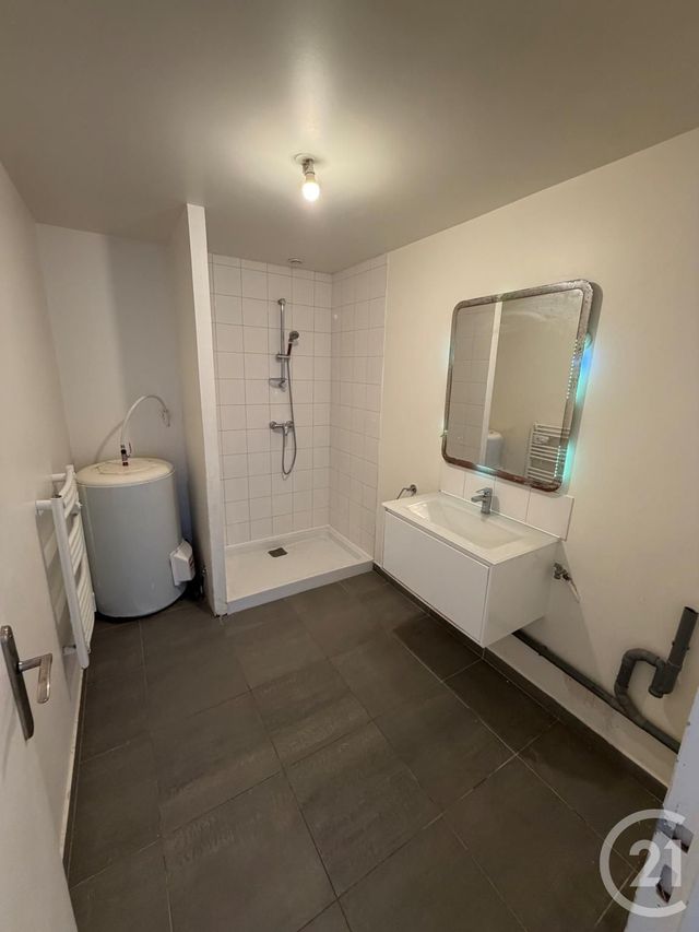 Appartement F2 &agrave; louer - 2 pi&egrave;ces - 52,28 m2 - Fosses - 95 - ILE-DE-FRANCE