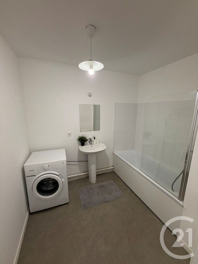 Appartement F3 &agrave; louer - 3 pi&egrave;ces - 53,50 m2 - Le Blanc Mesnil - 93 - ILE-DE-FRANCE