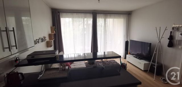 Appartement F2 &agrave; louer - 2 pi&egrave;ces - 40,36 m2 - Le Blanc Mesnil - 93 - ILE-DE-FRANCE