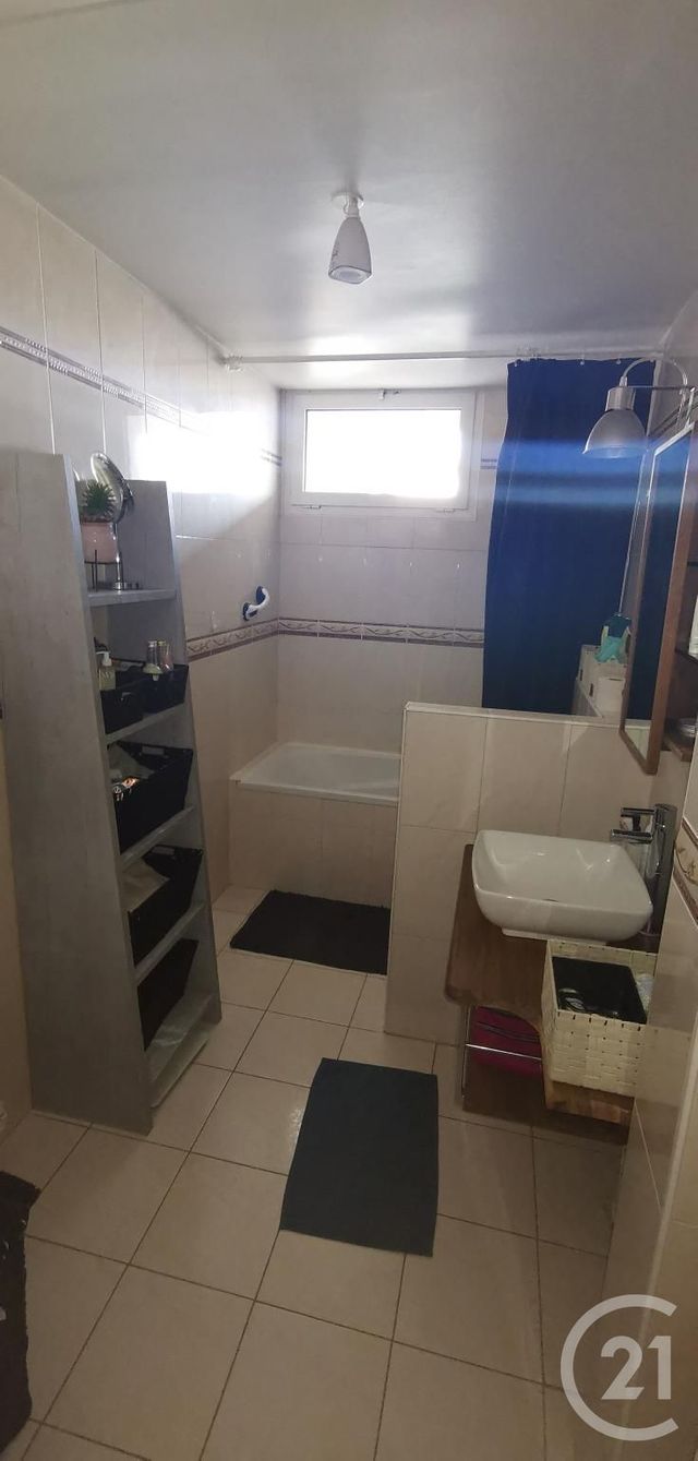 Appartement F2 &agrave; louer - 2 pi&egrave;ces - 40,36 m2 - Le Blanc Mesnil - 93 - ILE-DE-FRANCE