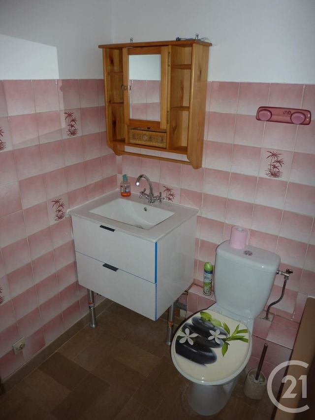 Appartement F3 &agrave; louer - 2 pi&egrave;ces - 46,84 m2 - Le Blanc Mesnil - 93 - ILE-DE-FRANCE