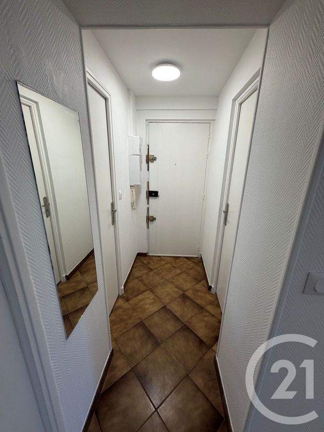 Appartement F3 &agrave; louer - 3 pi&egrave;ces - 51,45 m2 - La Courneuve - 93 - ILE-DE-FRANCE