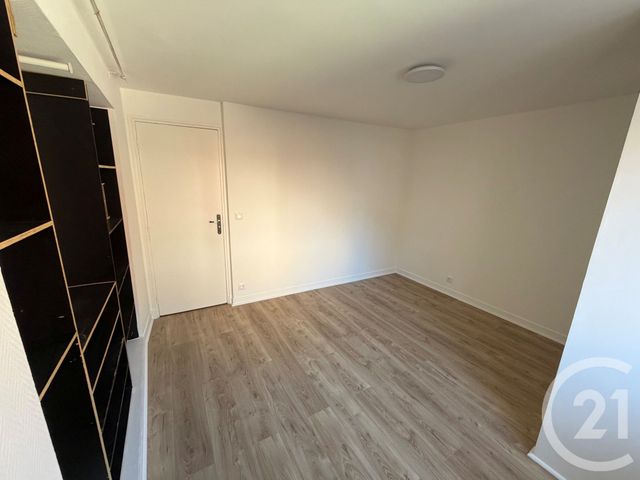 Appartement F3 &agrave; louer - 3 pi&egrave;ces - 51,45 m2 - La Courneuve - 93 - ILE-DE-FRANCE