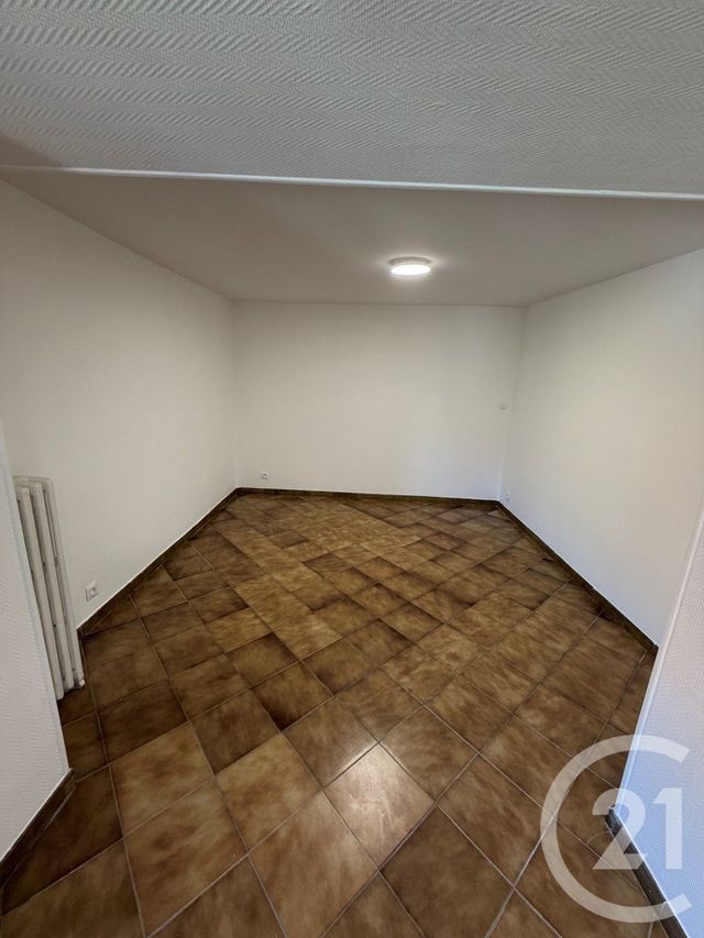 Appartement F3 &agrave; louer - 3 pi&egrave;ces - 51,45 m2 - La Courneuve - 93 - ILE-DE-FRANCE