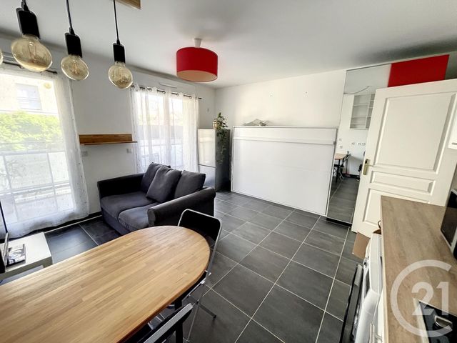 Appartement Studio &agrave; louer - 1 pi&egrave;ce - 26,51 m2 - Noisy Le Grand - 93 - ILE-DE-FRANCE