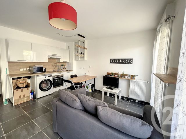 Appartement Studio &agrave; louer - 1 pi&egrave;ce - 26,51 m2 - Noisy Le Grand - 93 - ILE-DE-FRANCE