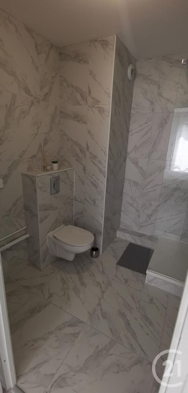 Appartement F2 &agrave; louer - 2 pi&egrave;ces - 40,48 m2 - Le Blanc Mesnil - 93 - ILE-DE-FRANCE