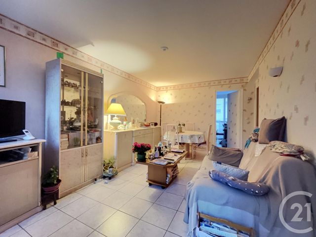 Appartement F3 à vendre - 3 pièces - 54,38 m2 - Le Bourget - 93 - ILE-DE-FRANCE