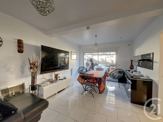 Afficher la photo en grand Maison à vendre - 8 pièces - 150 m2 - Le Blanc Mesnil - 93 - ILE-DE-FRANCE